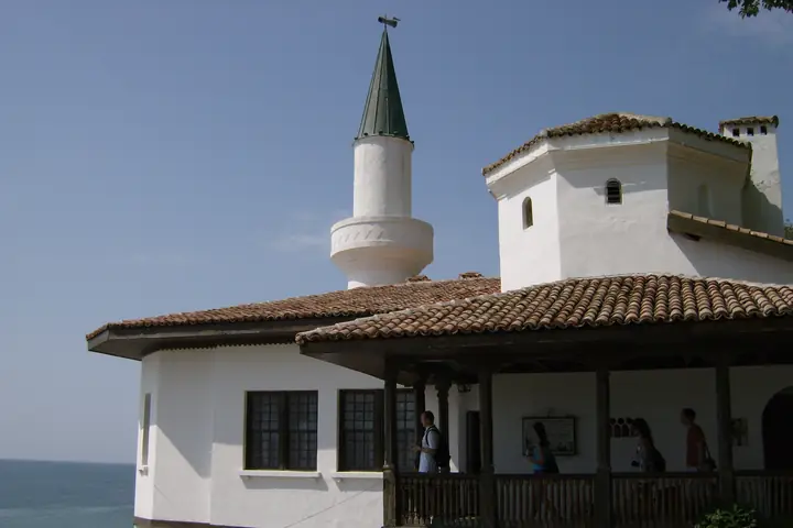 The Palace in Balchik above the sea