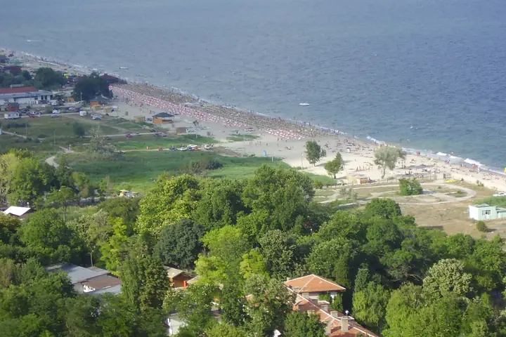 Kranevo village and its long beach
